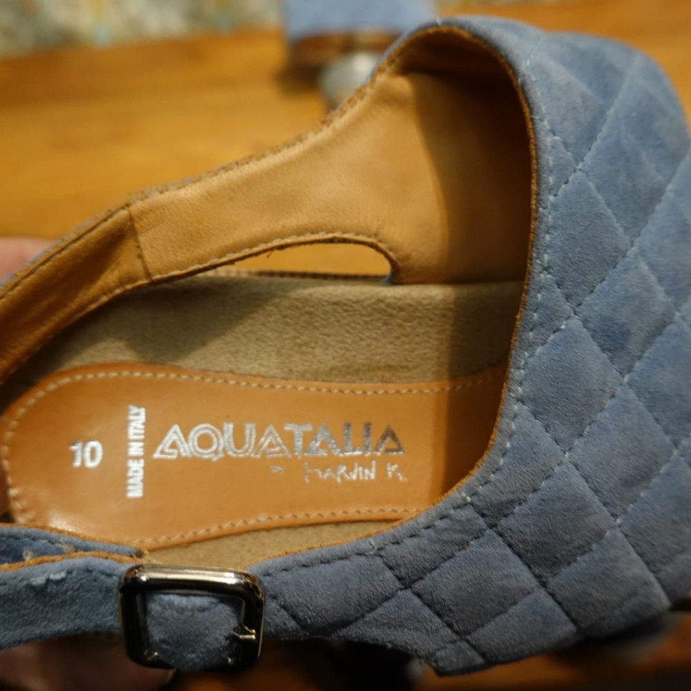 AQUATALIA Silver and Blue Flat Sandals, size 10 - Picture 3 of 5